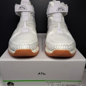 APL Super Future – White/Black/Gum | 11M | NIB